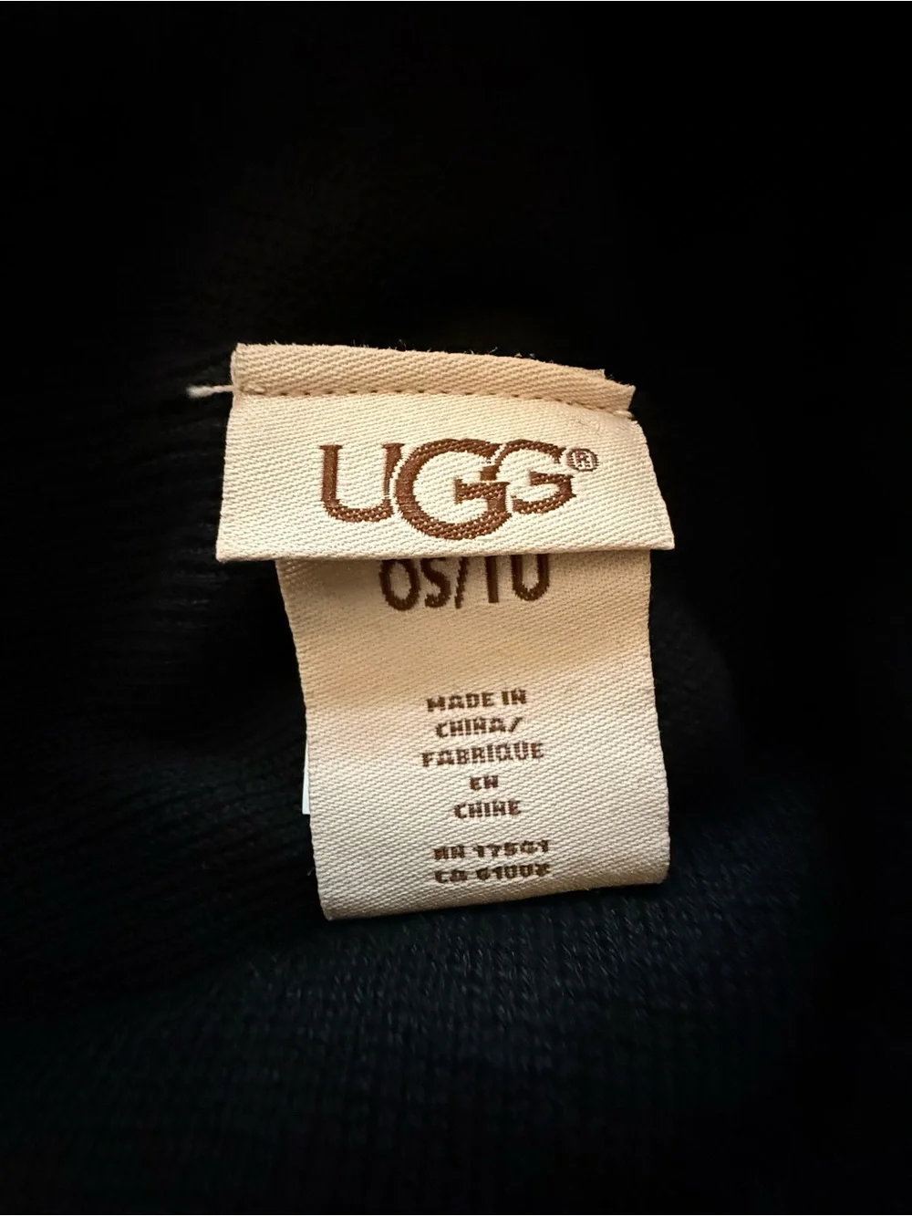 NWT UGG Black Knit Beanie and Glove Set